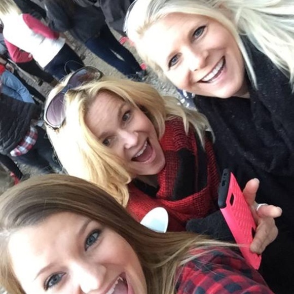 Meet your Posher, Sue - Picture 3 of 5